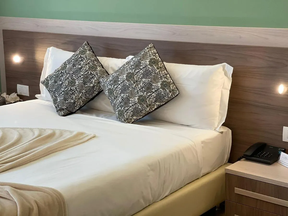 Palazzo Marignano Hotel 멜레냐노